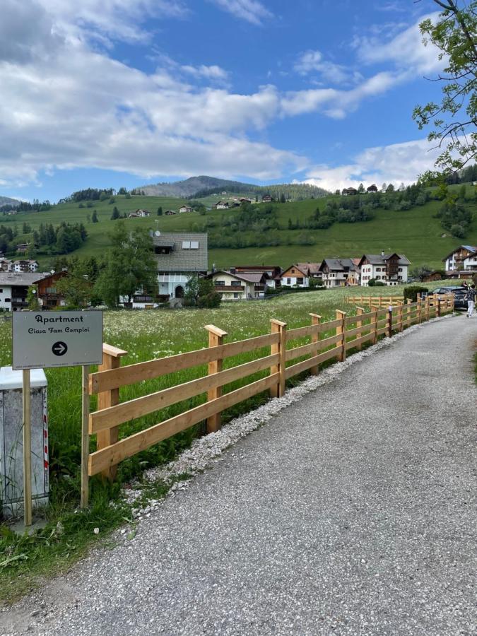 Ciasa Fam Comploi Appartement Al Plan di Mareo Buitenkant foto